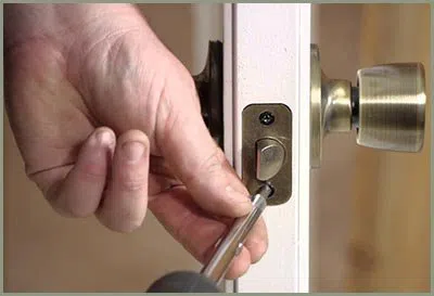 Locksmith Solution Services Tampa, FL 813-778-0314 - 68-44-18