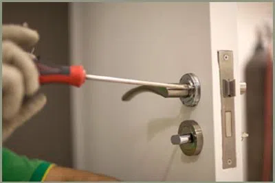 Locksmith Solution Services Tampa, FL 813-778-0314 - 68-44-8